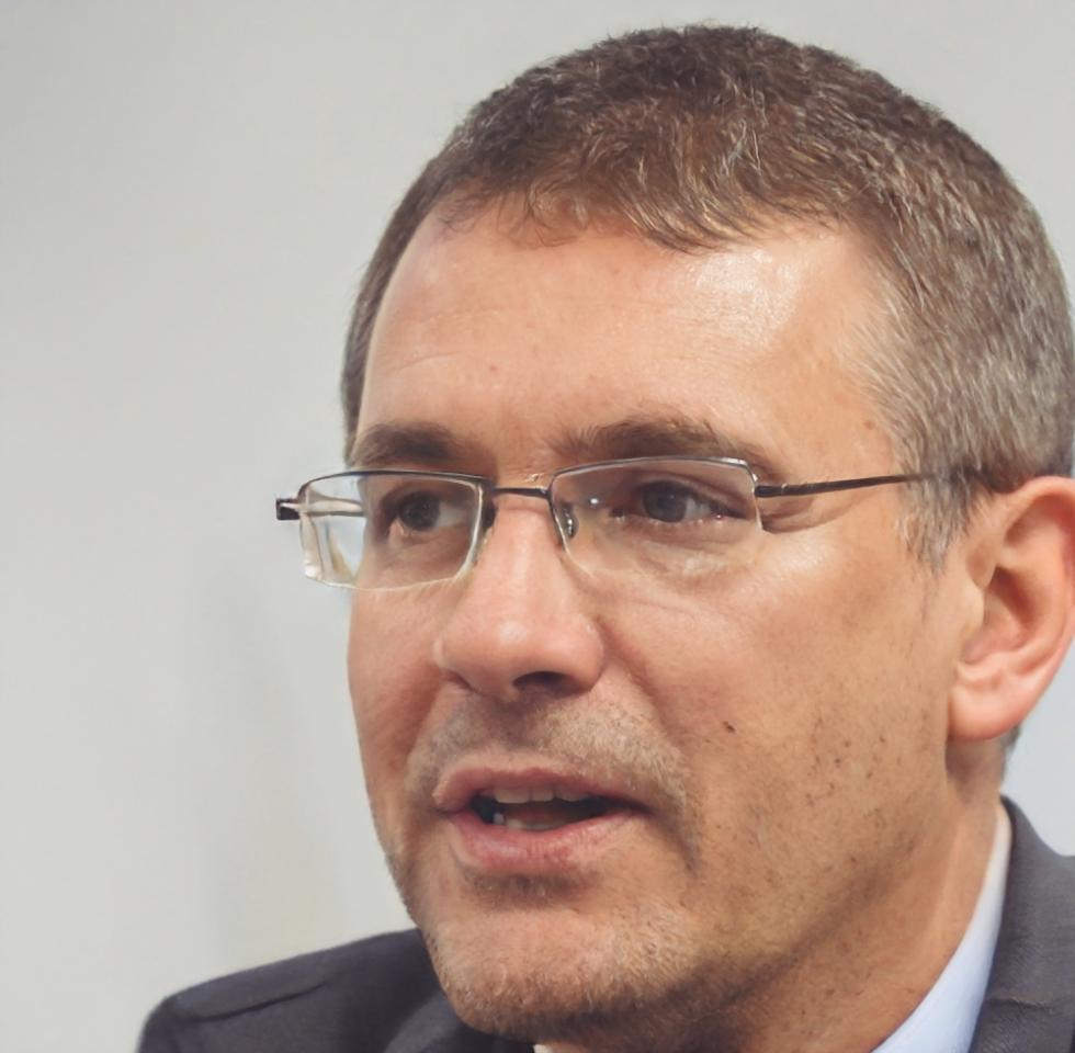 Portrait de Marc Dubois, expert en modélisation financière